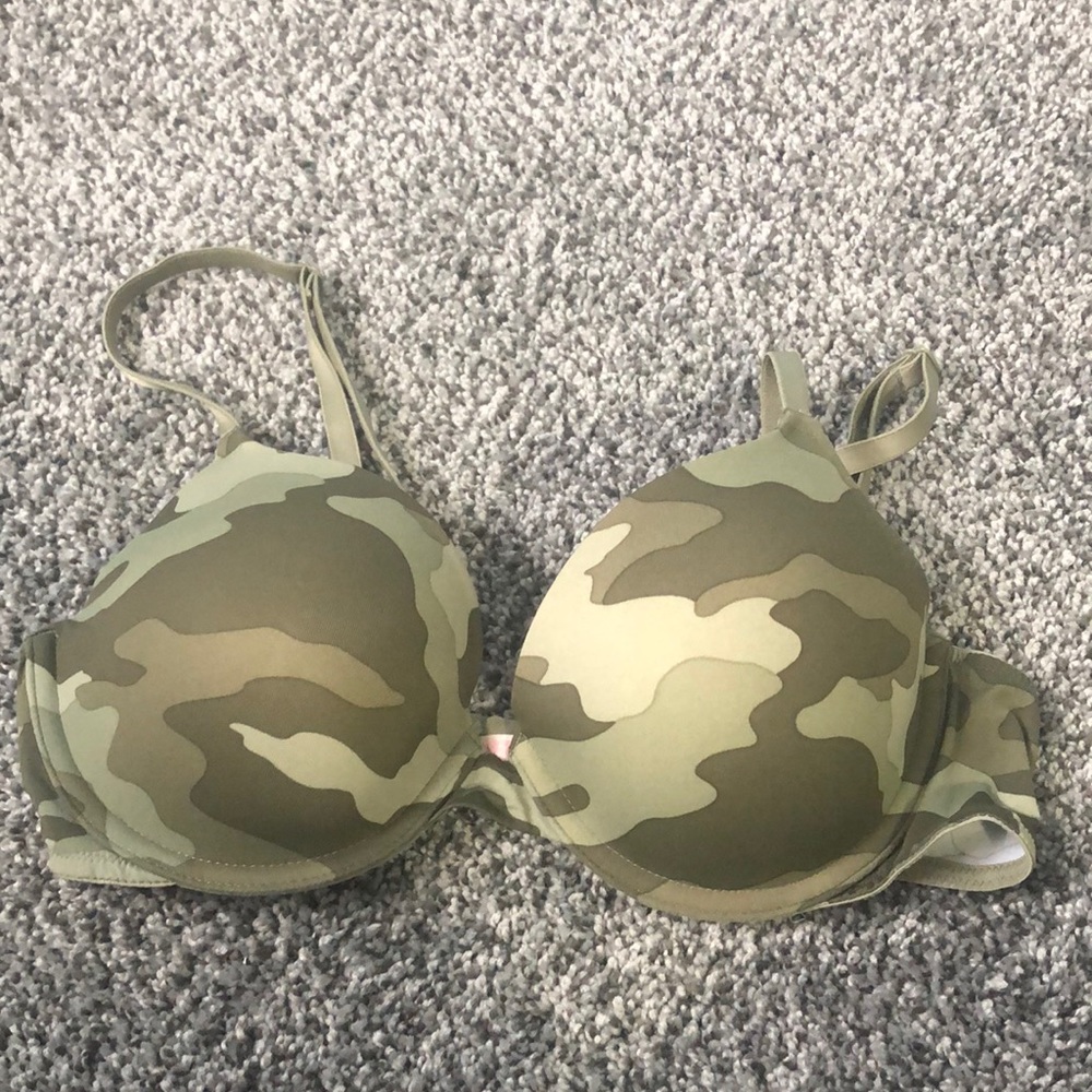 VS Pink Bra